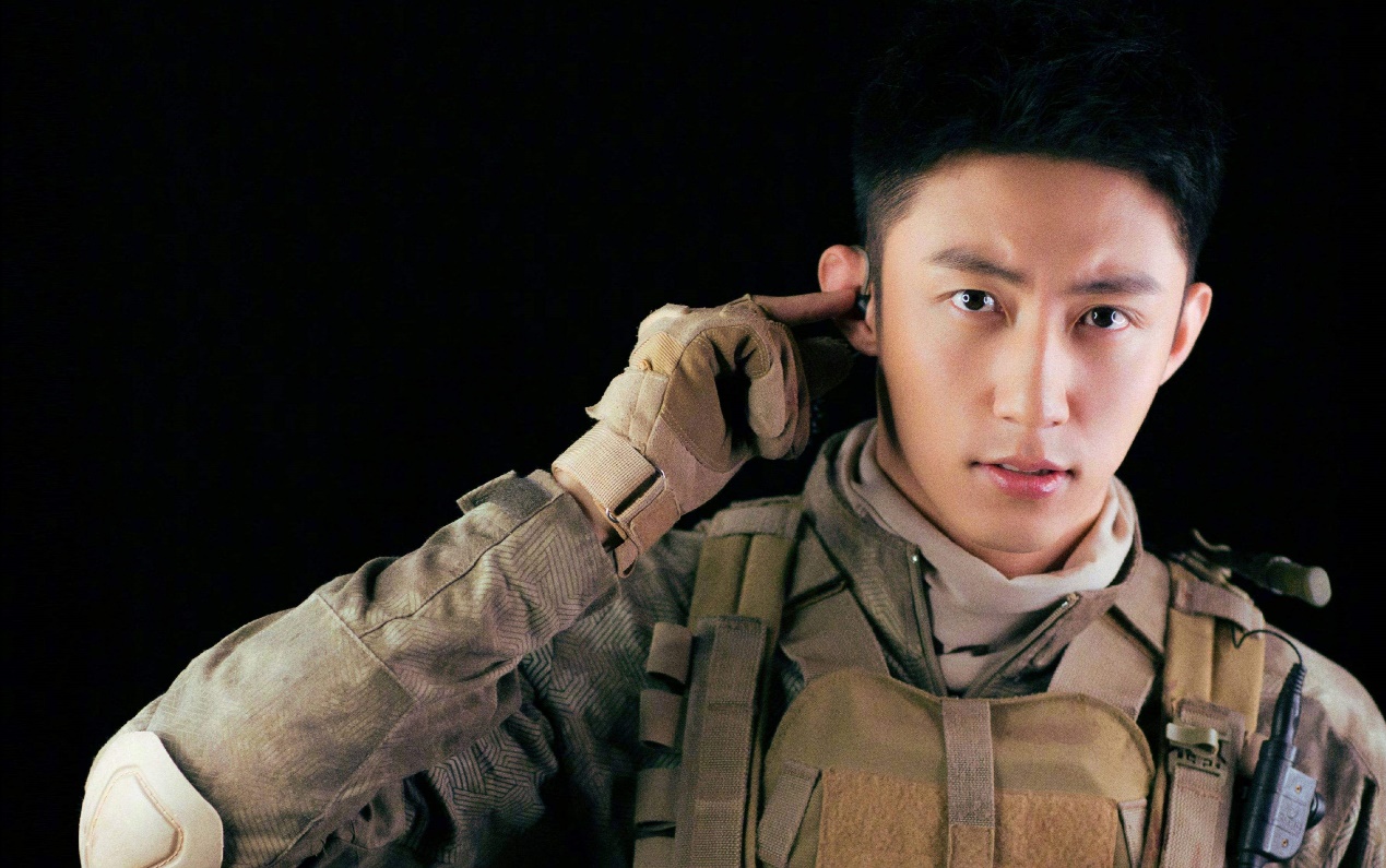 黄景瑜事件后的3个女人：个个来头不小，时尚、影视资源拿到手软