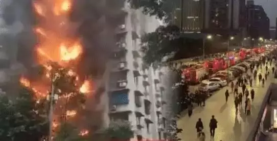 如果有一天，你面临了火灾....别再给消防通道添“堵”！