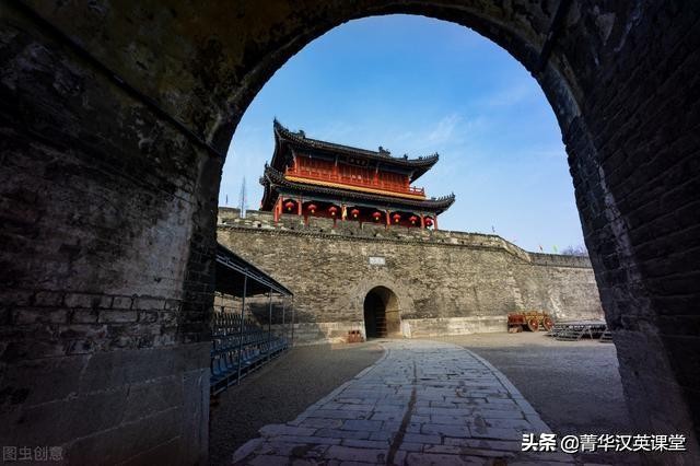 高考必备15篇经典古文 --《出师表》和诸葛亮之独家解析