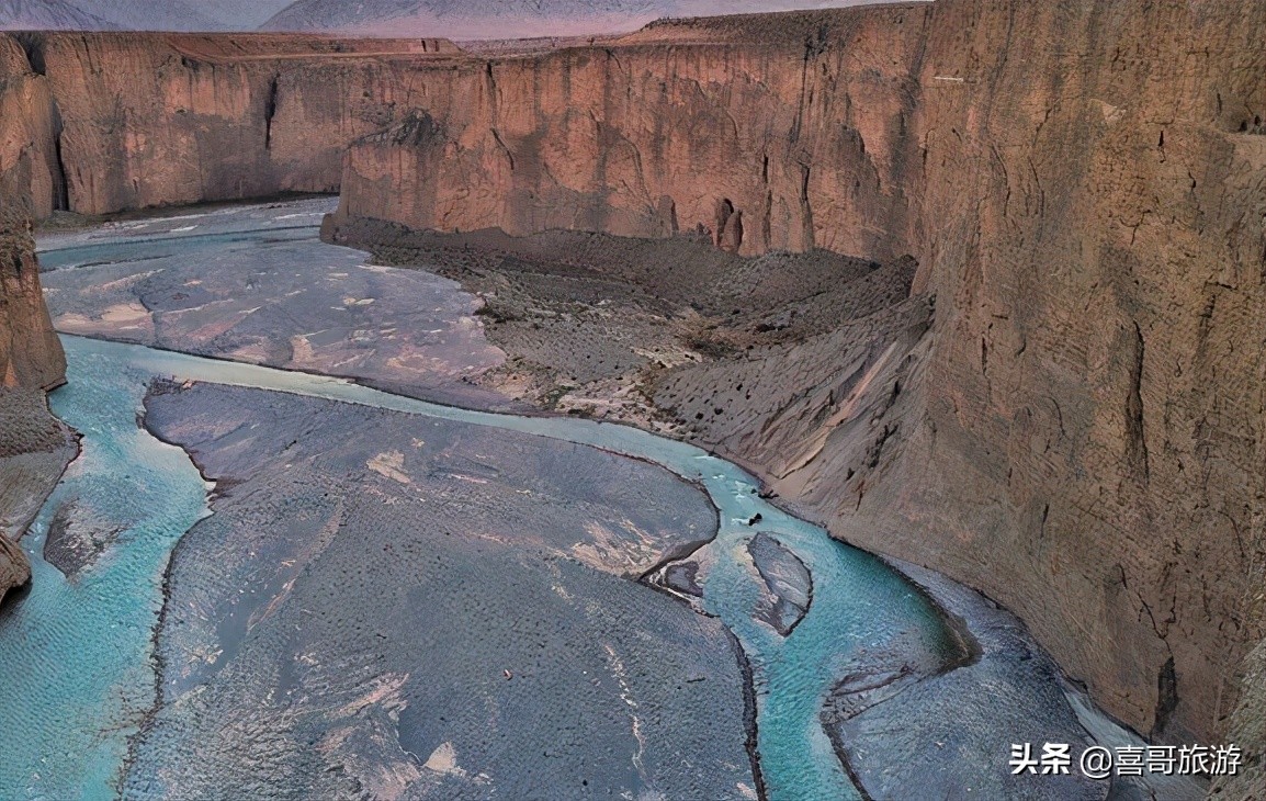 甘肃嘉峪关市十大景点有哪些？自驾游玩如何安排行程路线？