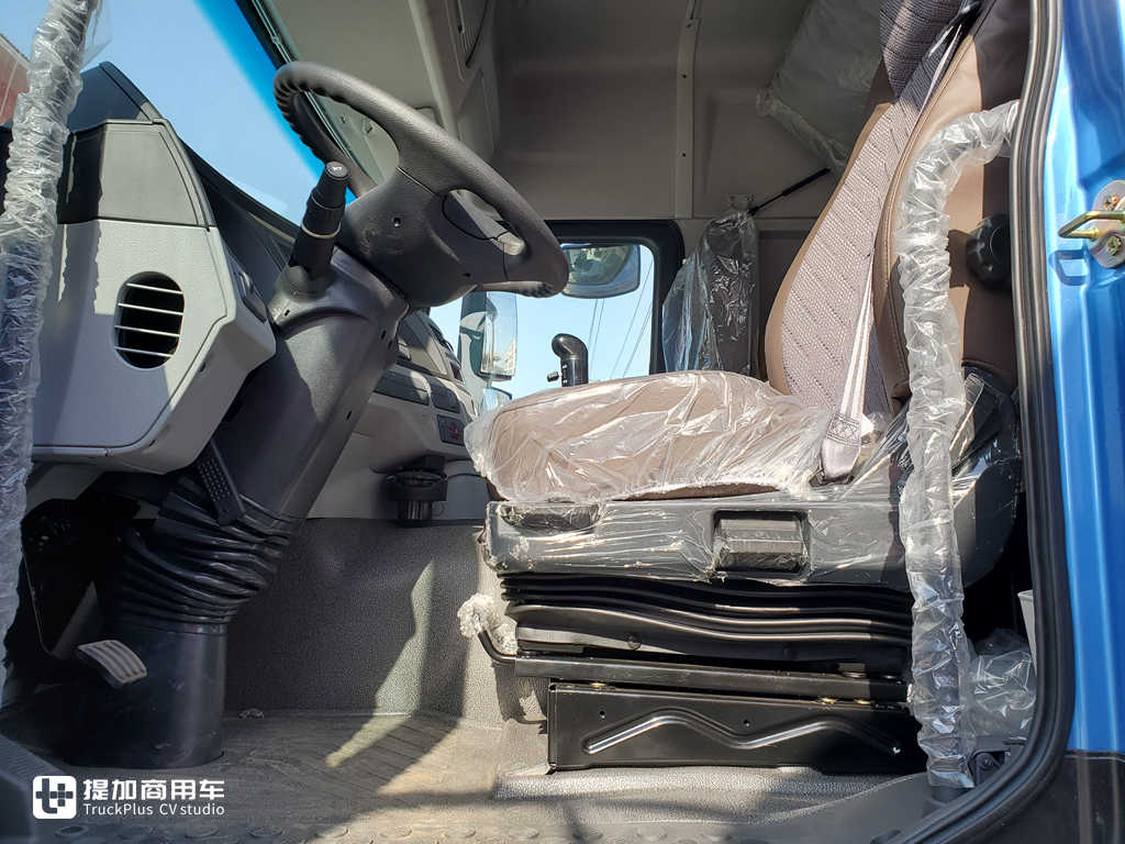 售价不到28万，欧曼GTL推出质享版牵引车，到底都有啥配置？