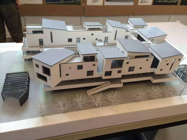 高考成绩只有400多分，别气馁！推荐这2所本科院校，毕业就业率高