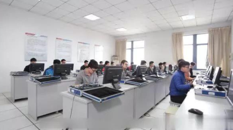 揭秘南大“超强理科班”：被Science高度评价！80%以上学生去名校继续深造！