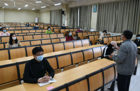 大学考试和高中考试差别不小，期末满分也可能会挂科，新生要知晓