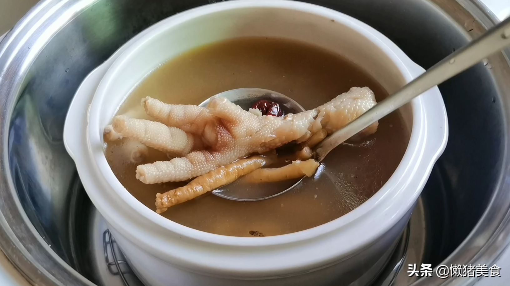 鸡爪煲汤放什么材料鸡爪子煲汤做法大全食材清单