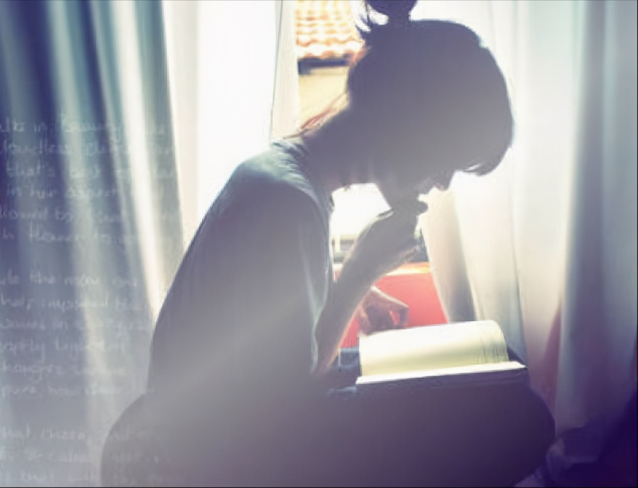 何碧玉14岁750分考上清华，定居美国，记者问她何时回国，被婉拒