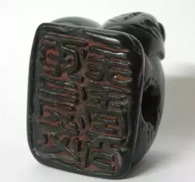 煤精:我不是煤,也没成精,我是宝石