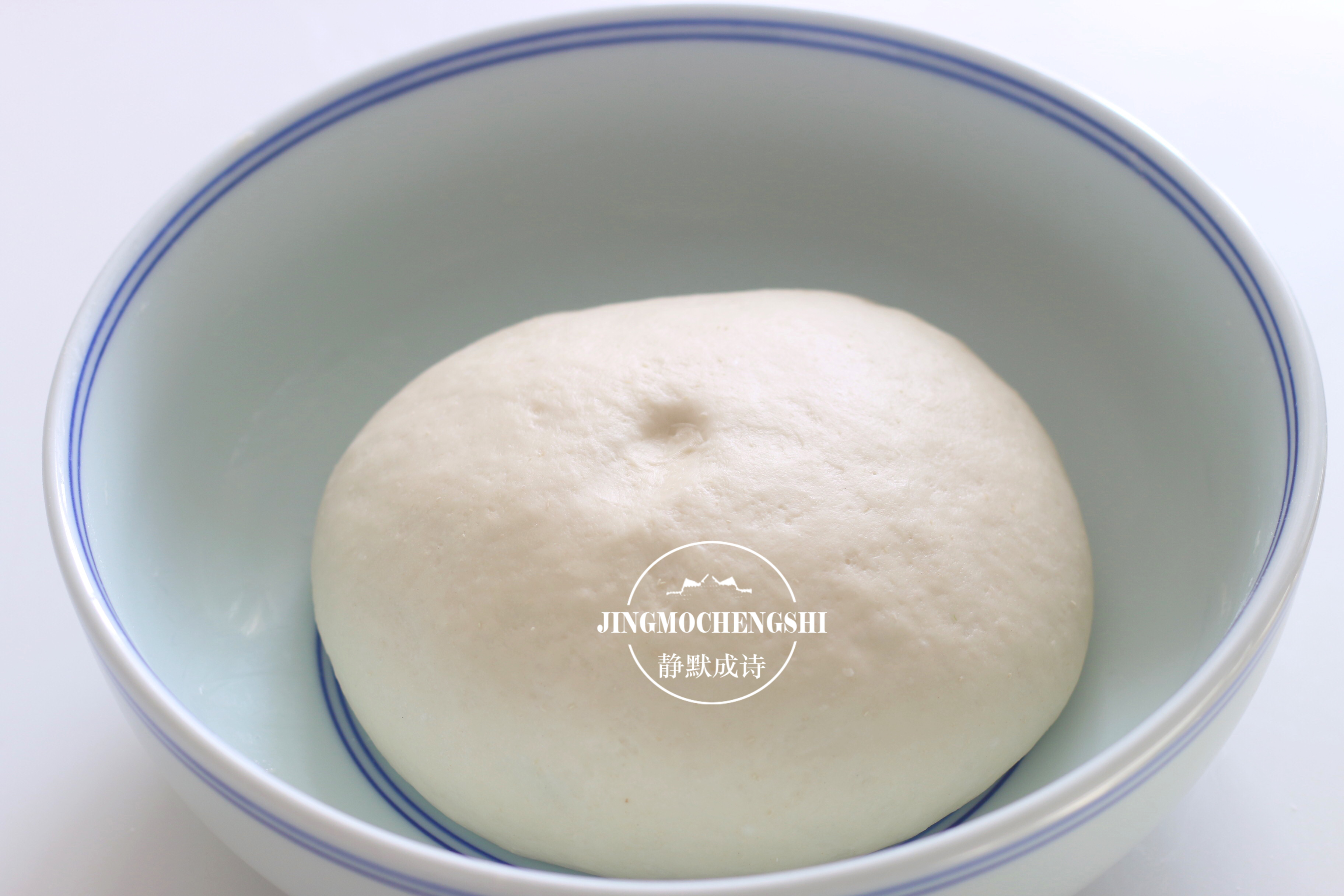 白吉馍的家常做法，外酥里软不发黏，夹肉夹菜都好吃，学会总想做