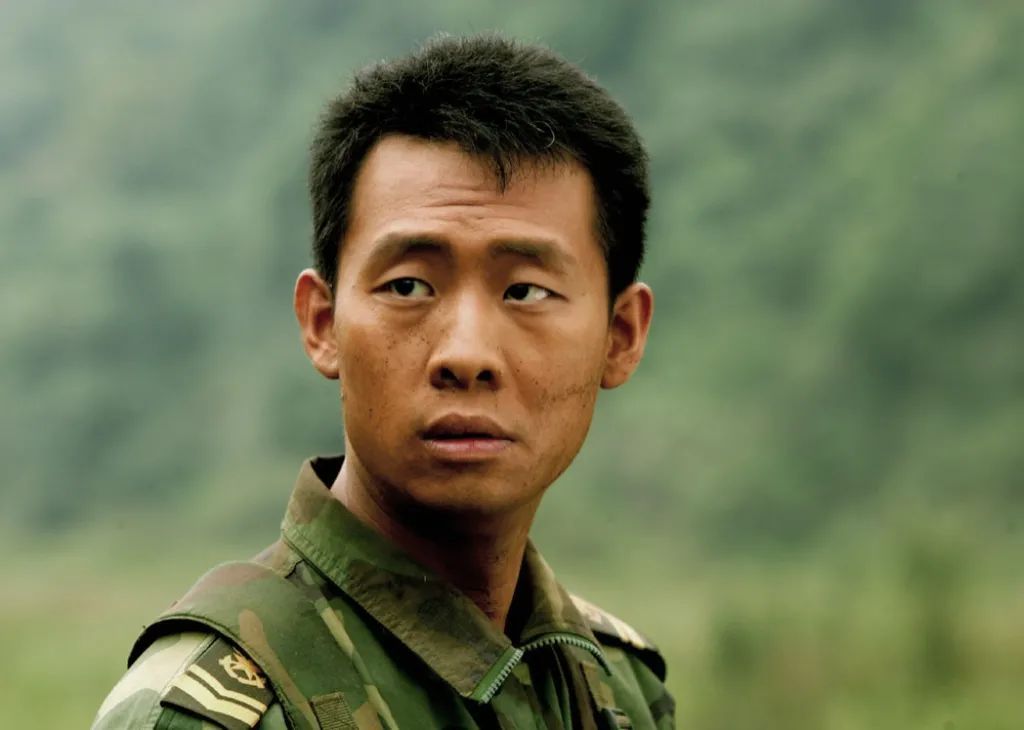 了几部都市爱情剧,又开始和电影导演们合作,从贾樟柯,陈凯歌到张艺谋