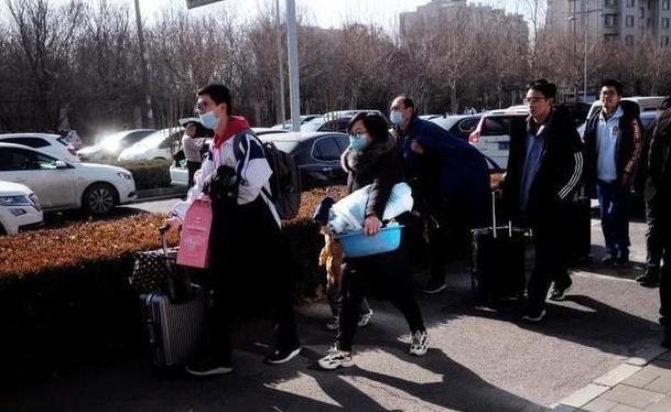 放假！2021各高中、中小学寒假时间公布，中小学寒假“统一延长”