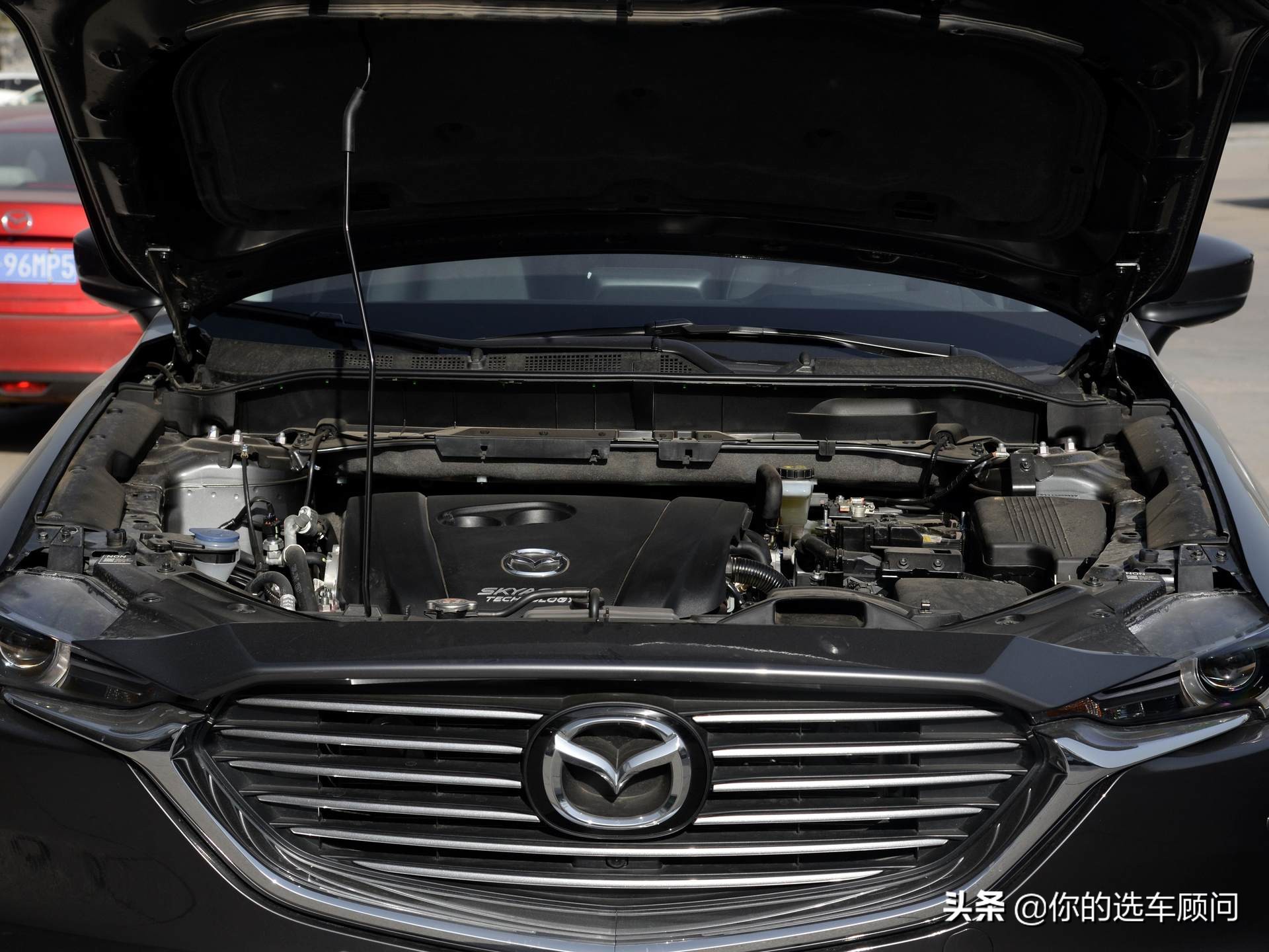 高端大7座SUV，2.5L动力油耗7.8L日系耐用，实拍马自达CX-8