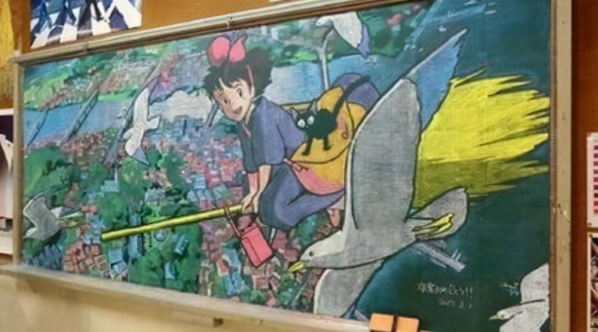 00后的学生太有才了，绘制的黑板报美出新高度，老师也舍不得擦掉