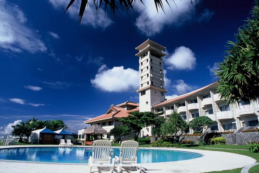 冬季在冲绳感受温暖灿烂的海岛高尔夫