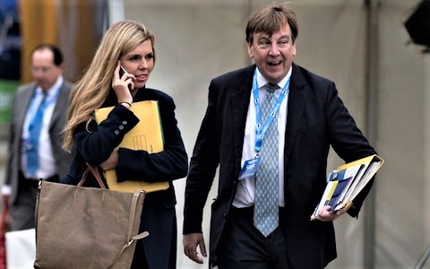 取代27年大律师妻子，赶走N个情妇，33岁新晋英国首相夫人上位史