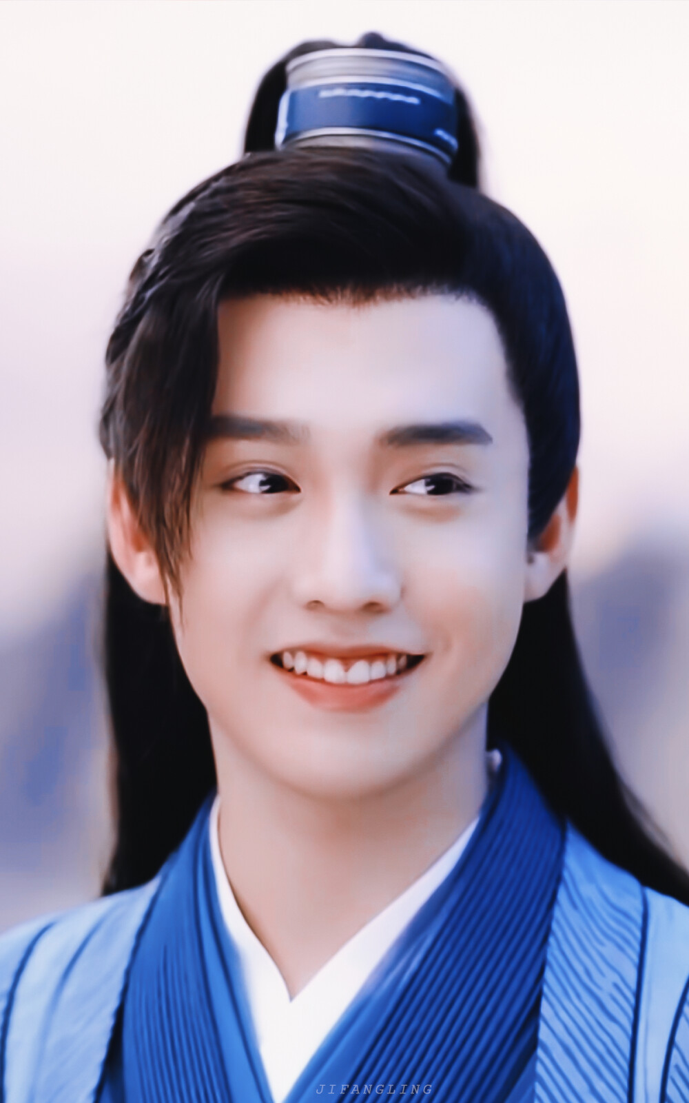 马闻远的眼睛好大好圆好亮,真的是把