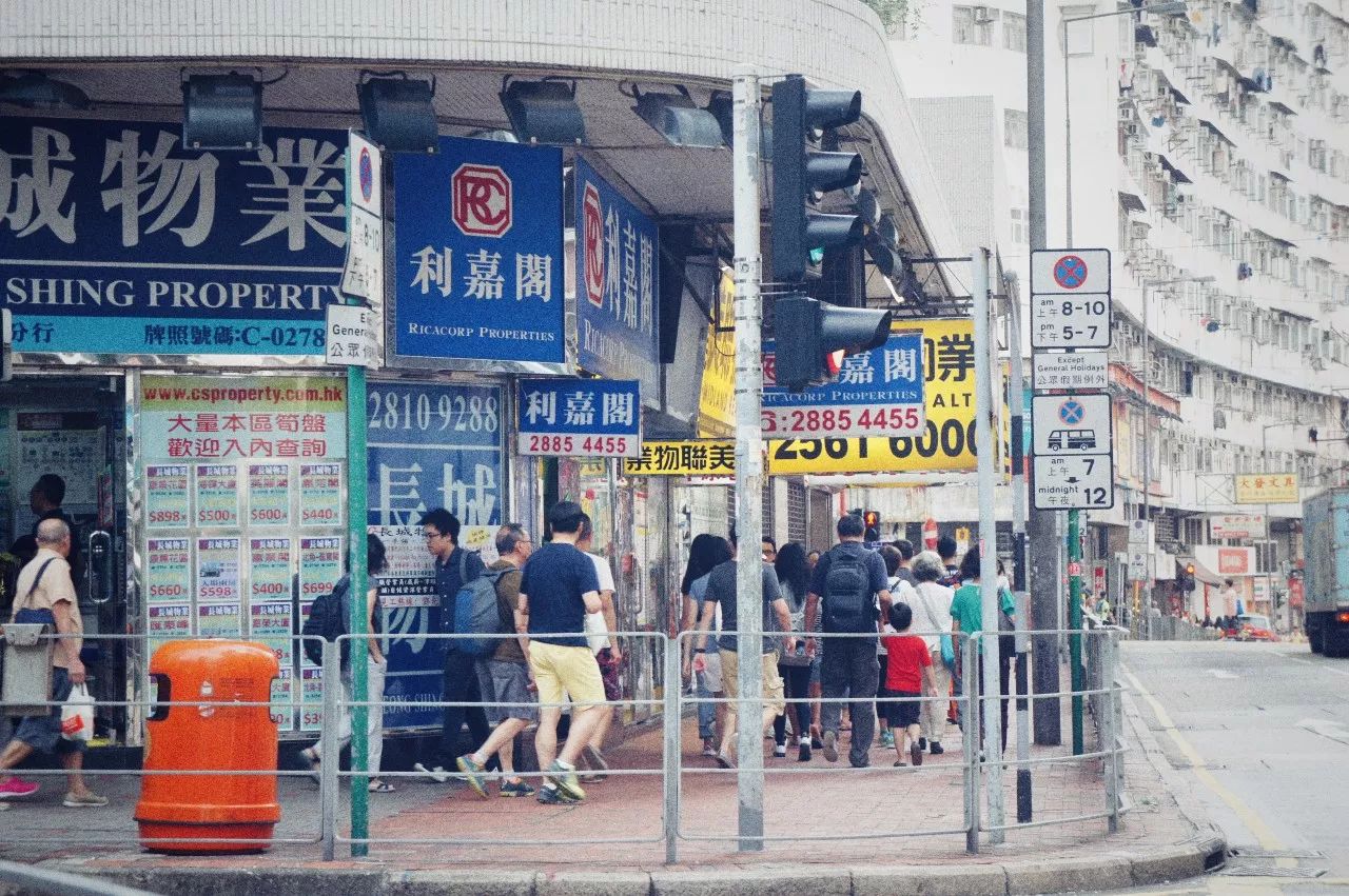 18个打卡拍照圣地，带你领略一个繁华又小众的香港
