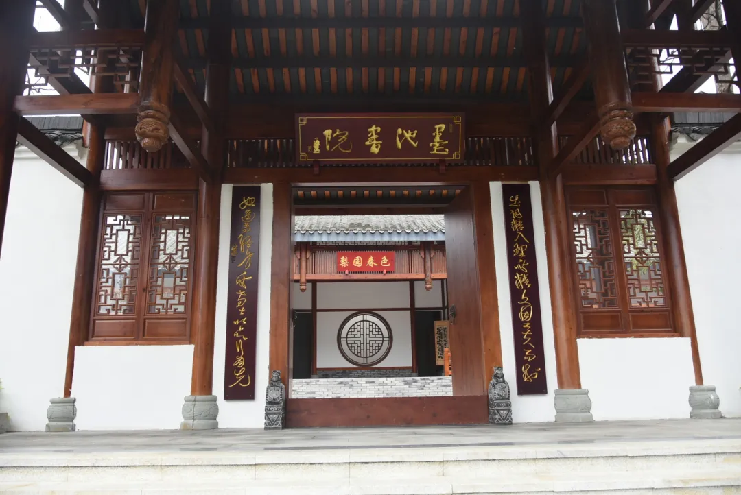 近3年4所私立名校开校招生，成都这个区将成“教育强区”？