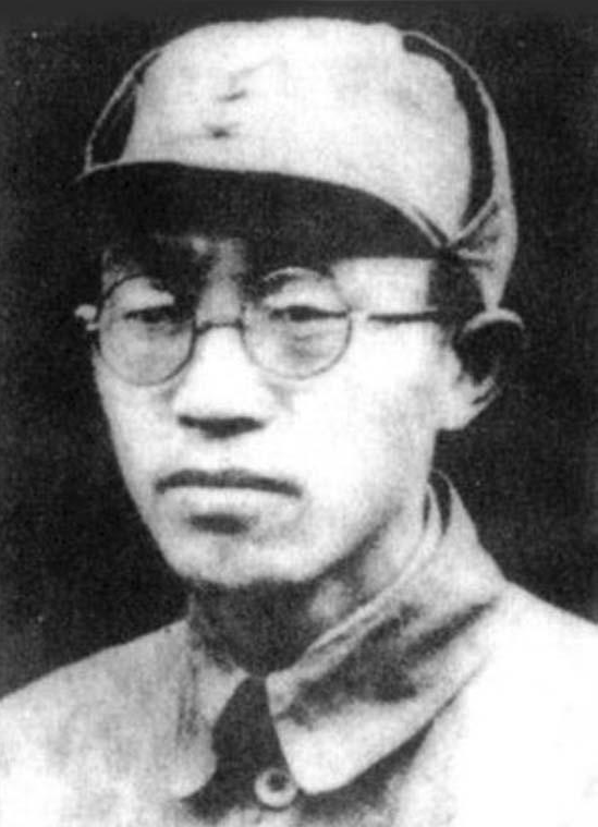 1952年，大将黄克诚岳父犯错误将要枪毙，他为何"见死不救"