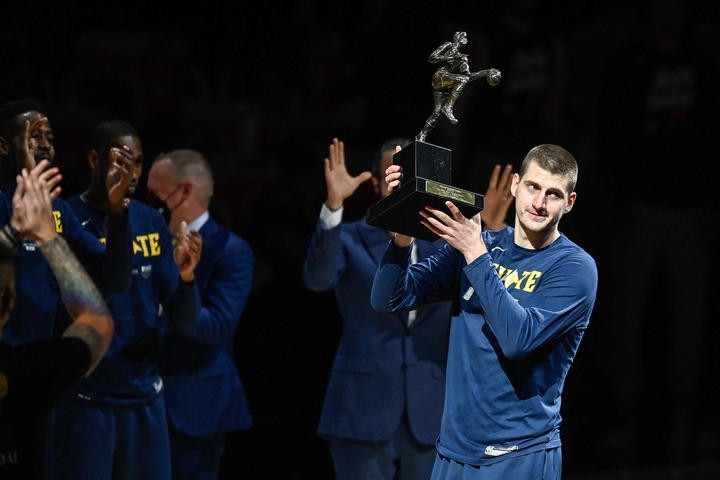 nba现役二轮秀都有哪些(丑小鸭变白天鹅！先后斩获DPOY、MVP，盘点现役最强的五大二轮秀)