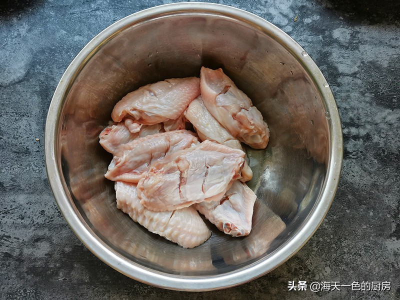 烤鸡翅怎么腌制（在家烤鸡翅自配腌料外焦里嫩）