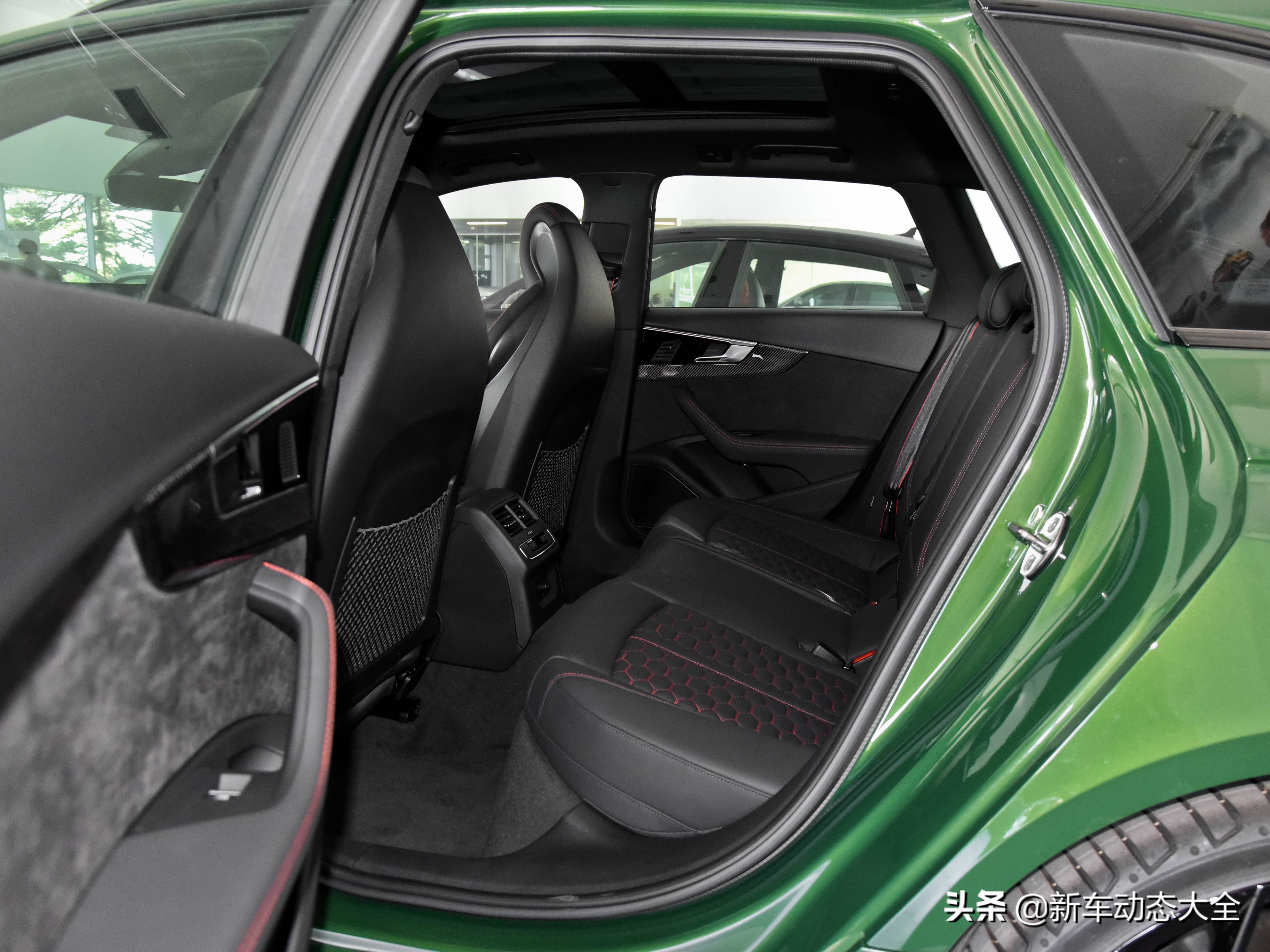 后面能装货，加速特别快，进口的豪华V6轿车，带你看奥迪RS 4