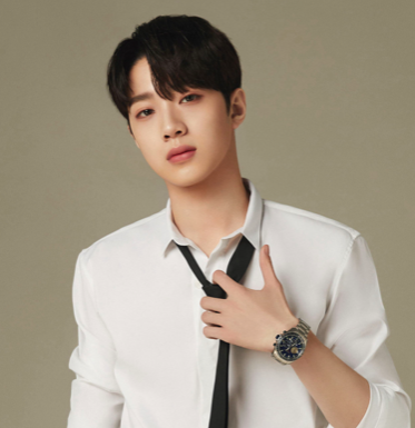 00后小鲜肉怼黑粉，被指言论像社会青年，网友吐槽立人设就多读书