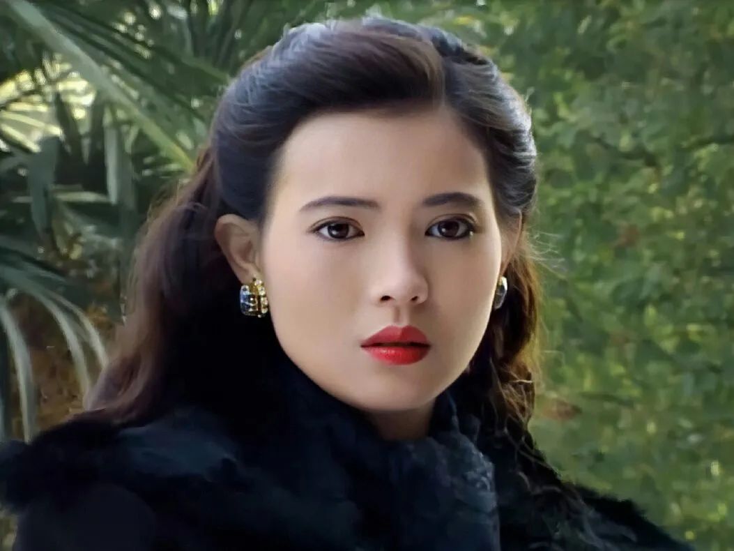 “四大癫王”蓝洁瑛：20岁出道，21岁演梁朝伟老婆，55岁逝于厕所