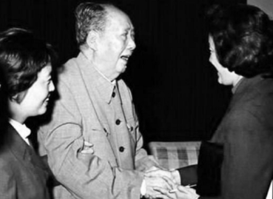 1964年，章含之谈及与父亲关系不和，毛主席：什么叫划清界限