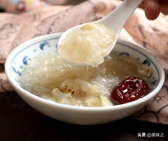 銀耳蓮子湯,銀耳蓮子湯的功效和作用