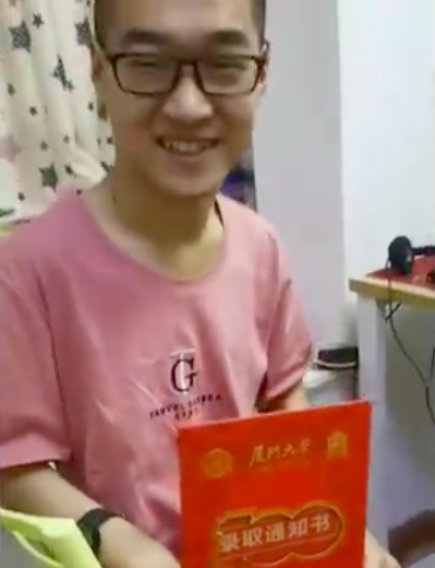 631分！脑瘫男孩儿考取厦大计算机系，他：圆梦了