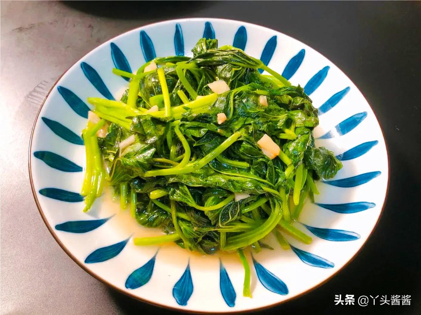 夏至，推荐道13道碱性素菜给大家，简单好做，味美可口，老少都爱