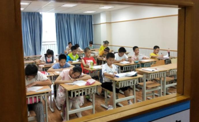 家长鸡娃，学生内卷，资本胁迫！44年下来，中国高考还公平么？