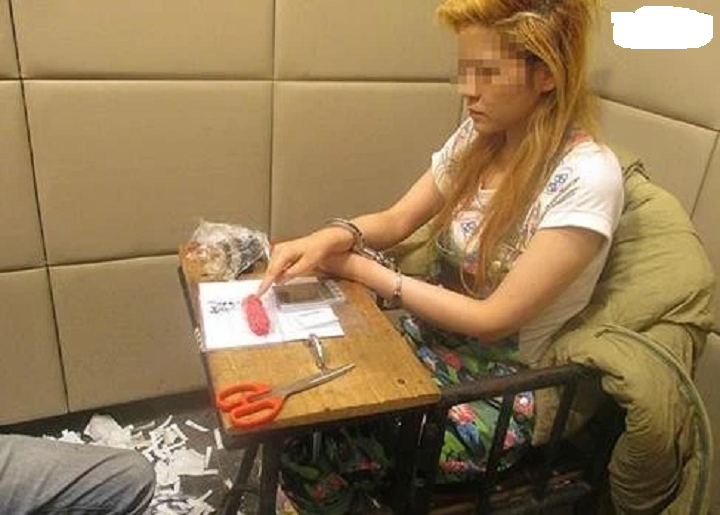 全球十大毒枭中唯一女性，三度杀夫，背着200多条人命的蛇蝎美女