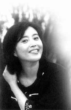 她用偷食禁果、4次堕胎，一生没男人疼爱的经历，劝诫女孩懂自爱