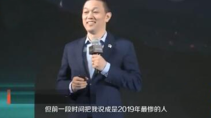 三次创业上市，一个想法就让胡玮炜3年狂赚15亿，李斌究竟多厉害