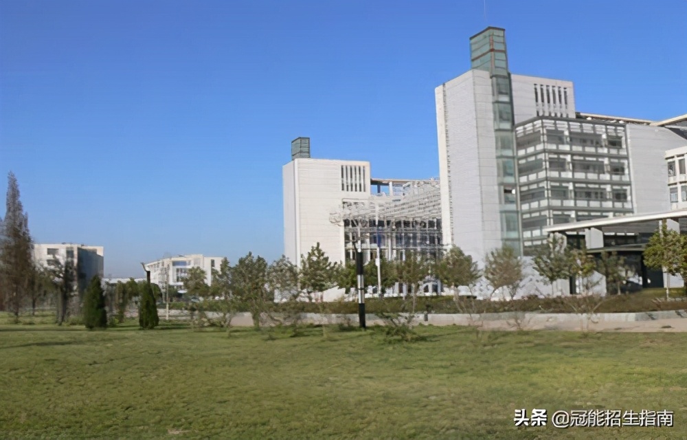 在四川读书哪些中职专业适合女生？-成都哪些中职学校比较好？