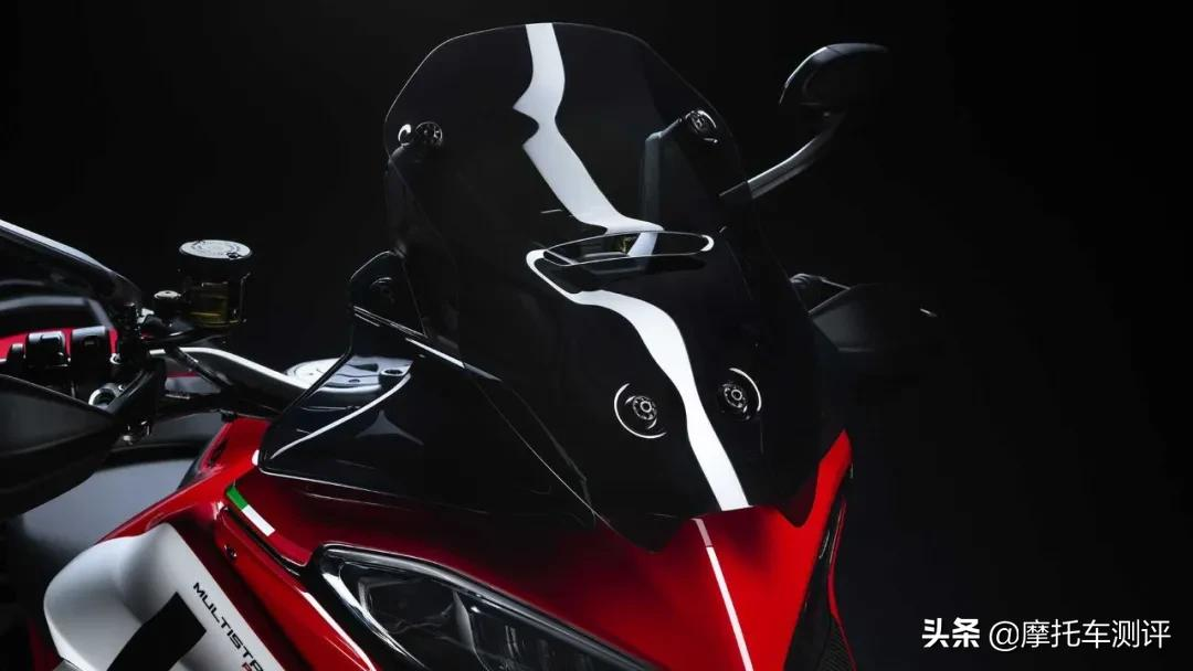 28995美元，杜卡迪Multistrada V4 派克峰版新车发布