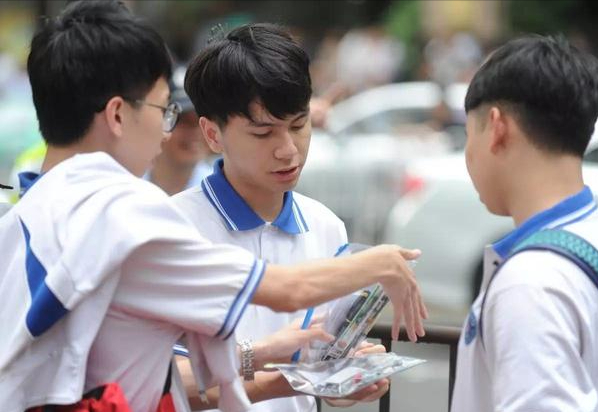 广东省高考录取分数线预测：本科线下降成趋势，但也有“坏消息”