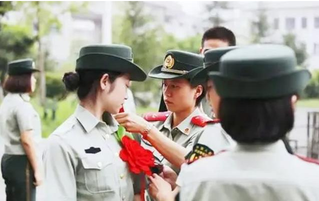 征兵要求迎来调整，这几种情况政审或无法顺利通过，成绩好也白搭