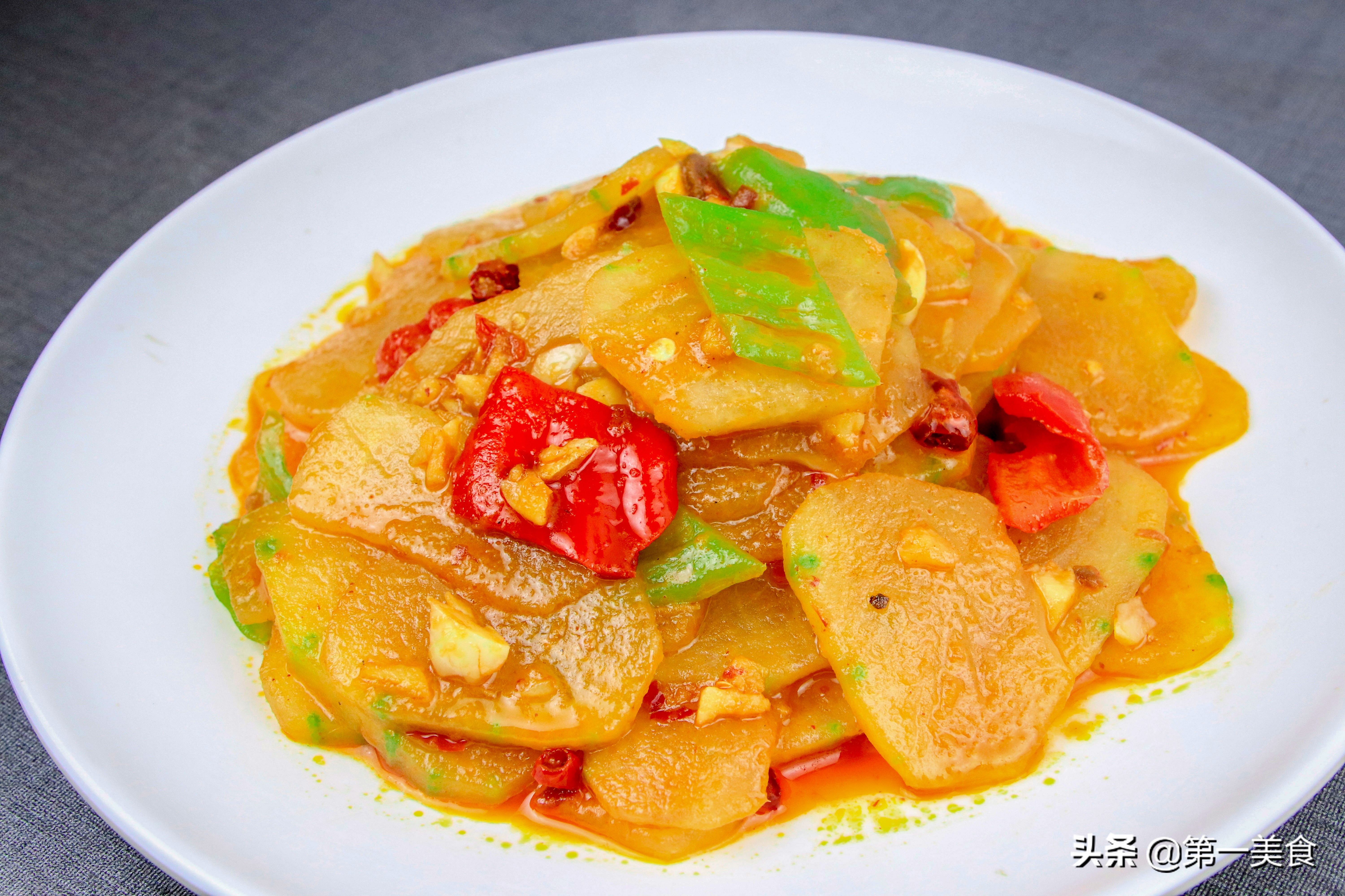 红烧冬瓜做法,大厨诀窍全在这,比肉还好吃,简单又下饭