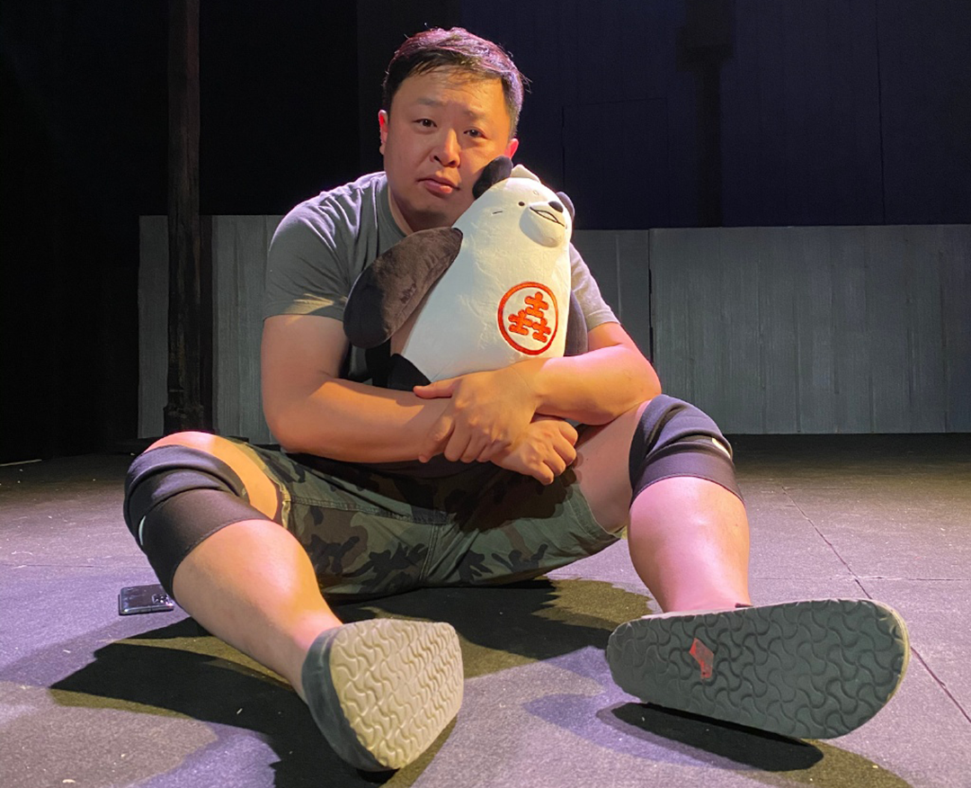 德云社演员评论区轰炸节目组，要车要酒要化妆品，队形一致有预谋