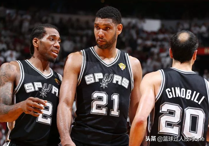 nba白色球衣有哪些(美球迷评NBA历史30大最美球衣：湖人3件上榜，乔丹公牛球衣最经典)