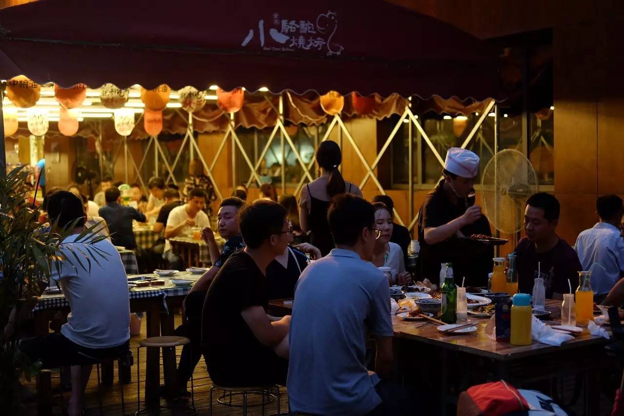 广东老两口晒丰盛晚餐，满满都是幸福滋味