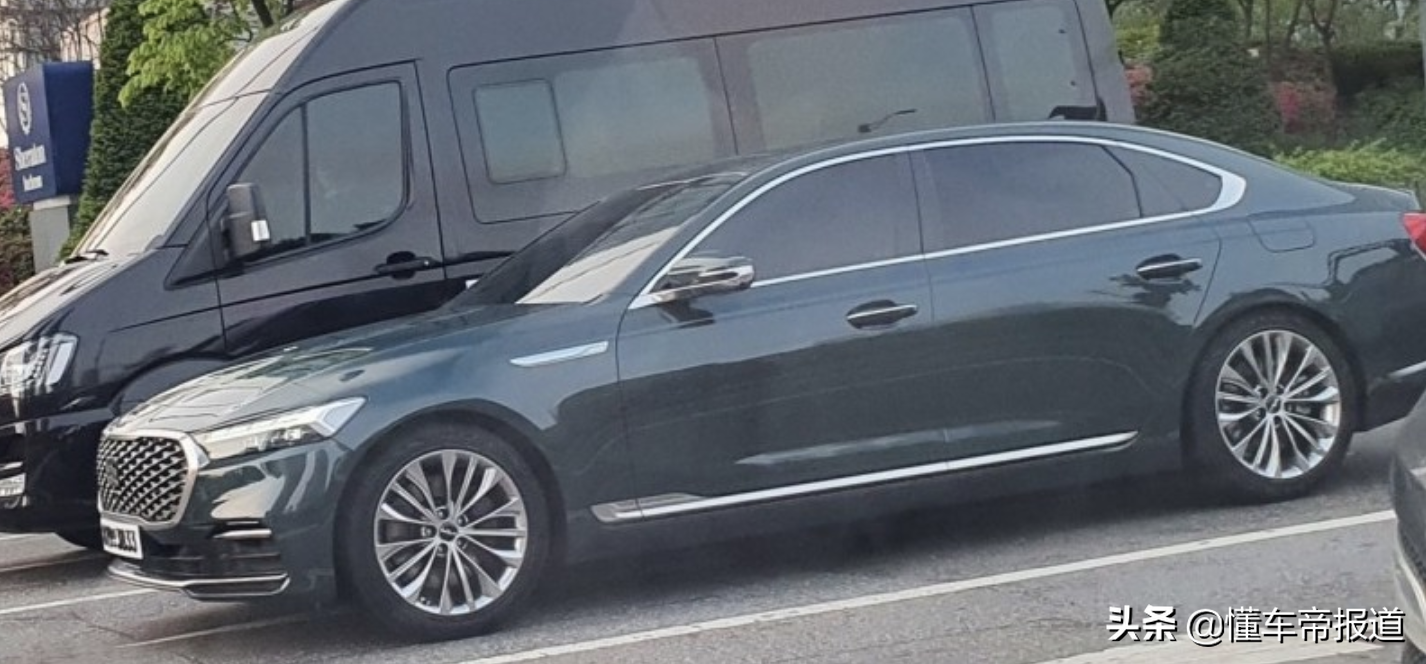 新车 | 定位起亚旗舰轿车，新款K9实车抢先看，新外观你接受吗？