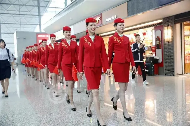 这座童话古堡是四川最美大学，未来中国机长的摇篮