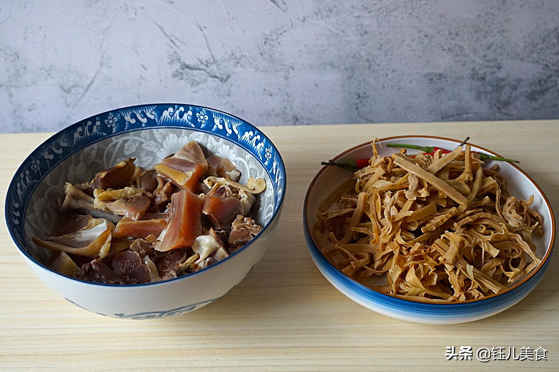 教你腊味正确做法，易熟又入味，炖上一锅不够吃，野味也没它香