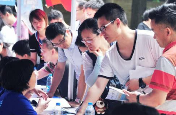 黑龙江这所本科大学，3轮补报无1人报考，考生：看校名就不想报