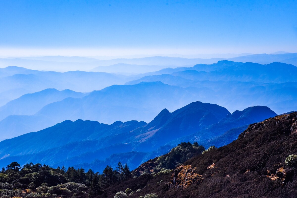 国家地理评出的中国十大“非著名”山峰，人少景美故事多