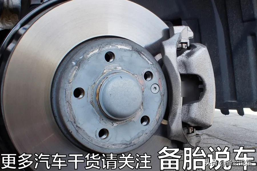 自动挡停车先拉手刹后挂P挡？这么麻烦我还不如开手动