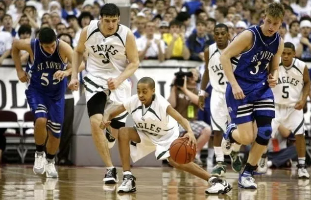 篮球乔丹身高最高多少米（NBA球星长高的故事：乔丹靠一方法增17cm，书豪有爸爸的特殊食谱）-华海博客